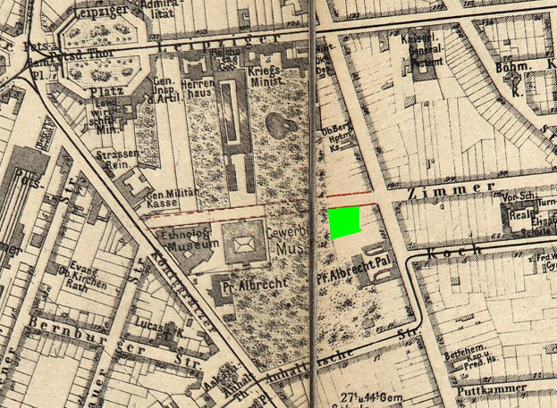 Ein altes Stadtplan von Berlin mit detaillierten Straßen, Gebäuden und Sehenswürdigkeiten, das einen prominenten grünen Platz in der Mitte zeigt.