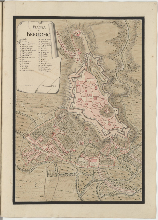 Ausführliches altes Buch mit einer Vintage-Karte von Bergamo, Italien, mit sichtbaren Straßen, Gebäuden und Sehenswürdigkeiten sowie Text über die Bevölkerung, Geschichte und Kultur der Stadt.