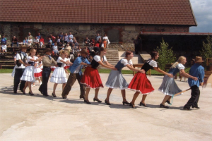 Alles über das größte Open-Air-Ball in Bayern in Fürth - Wir verlosen 3x2 Tickets für den Summer Night Ball 2026
