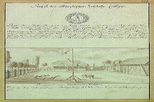 Ein verblichener Abdruck der ersten Entwurfsfassung der deutschen Verfassung, der eine handgezeichnete Straßenszene mit einem Fahnenmast, Gebäuden, Bäumen und Himmel zeigt.