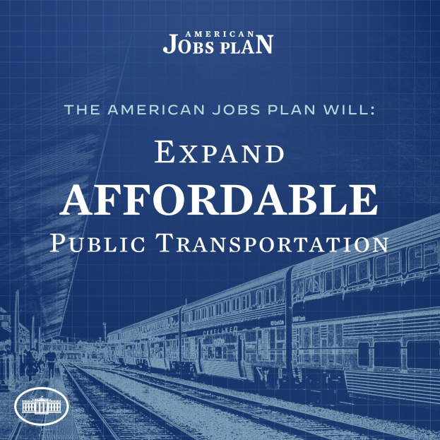 Plakat mit einem Zug auf einer Eisenbahnschiene mit mehreren Menschen in der Nähe und dem Text "The American Jobs Plan Will Expand Affordable Public Transportation."