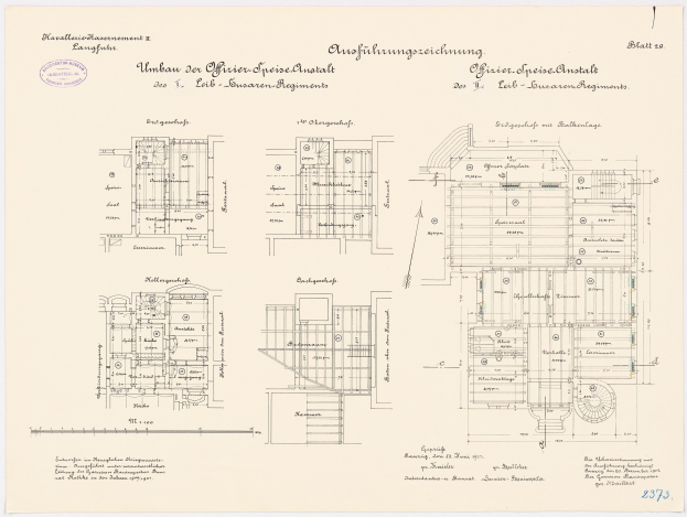 Grundrisszeichnung des ehemaligen Bundeskanzleramts in der Bundesrepublik Deutschland, zeigt detaillierte architecturale Layouts und Text.