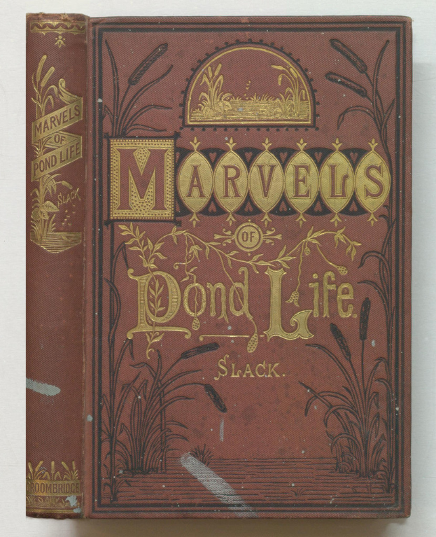 Ein braunes Buch mit dem Titel "Wunder des Teichlebens."