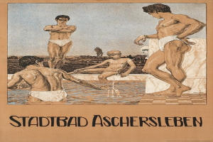Ein Plakat wirbt für ein Schwimmbad in Aschersleben, Deutschland, das Menschen im Wasser mit Texten über die Einrichtungen des Bades zeigt.